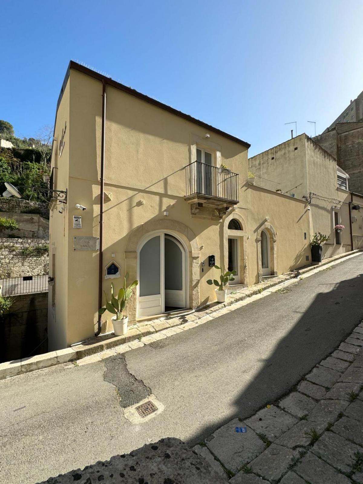 Il Canale Design House Ragusa Esterno foto